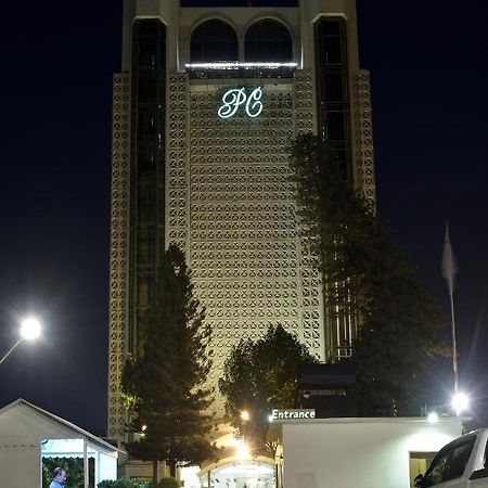 Pearl Continental Hotel, Karachi Exterior photo The hotel at night