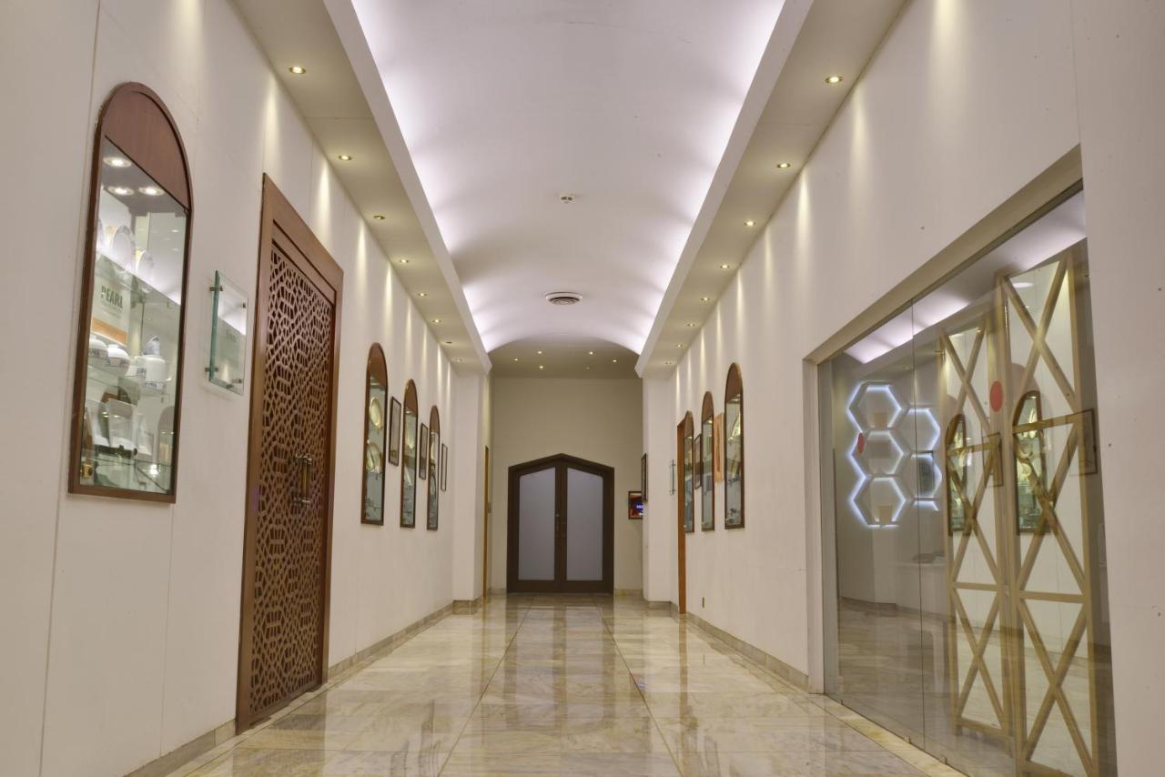 Pearl Continental Hotel, Karachi Exterior photo The interior of the hotel