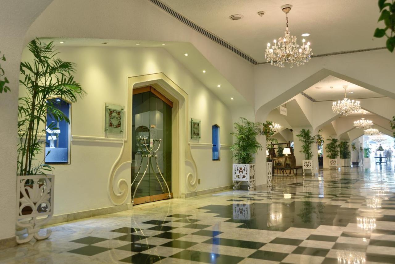 Pearl Continental Hotel, Karachi Exterior photo Lobby